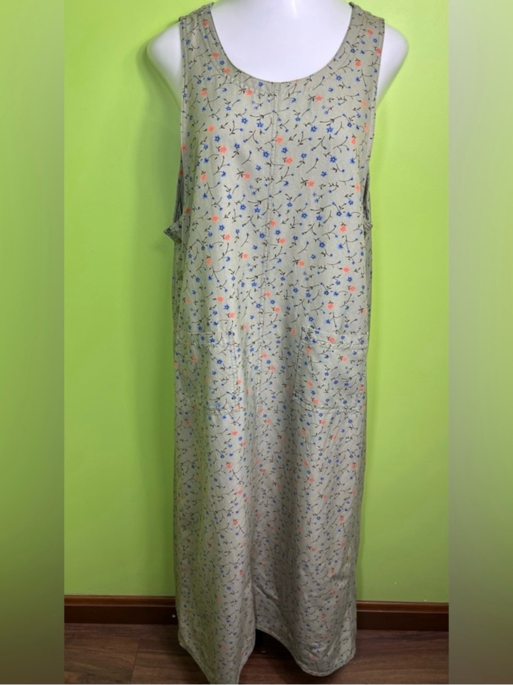 Directives sage green tiny blue & Orange flowers overall jumper dress size L